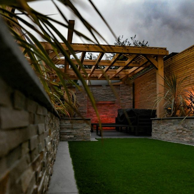 Houten tuinmeubelen onderhouden